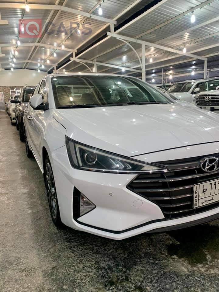 هیوندای ئەلەنترا